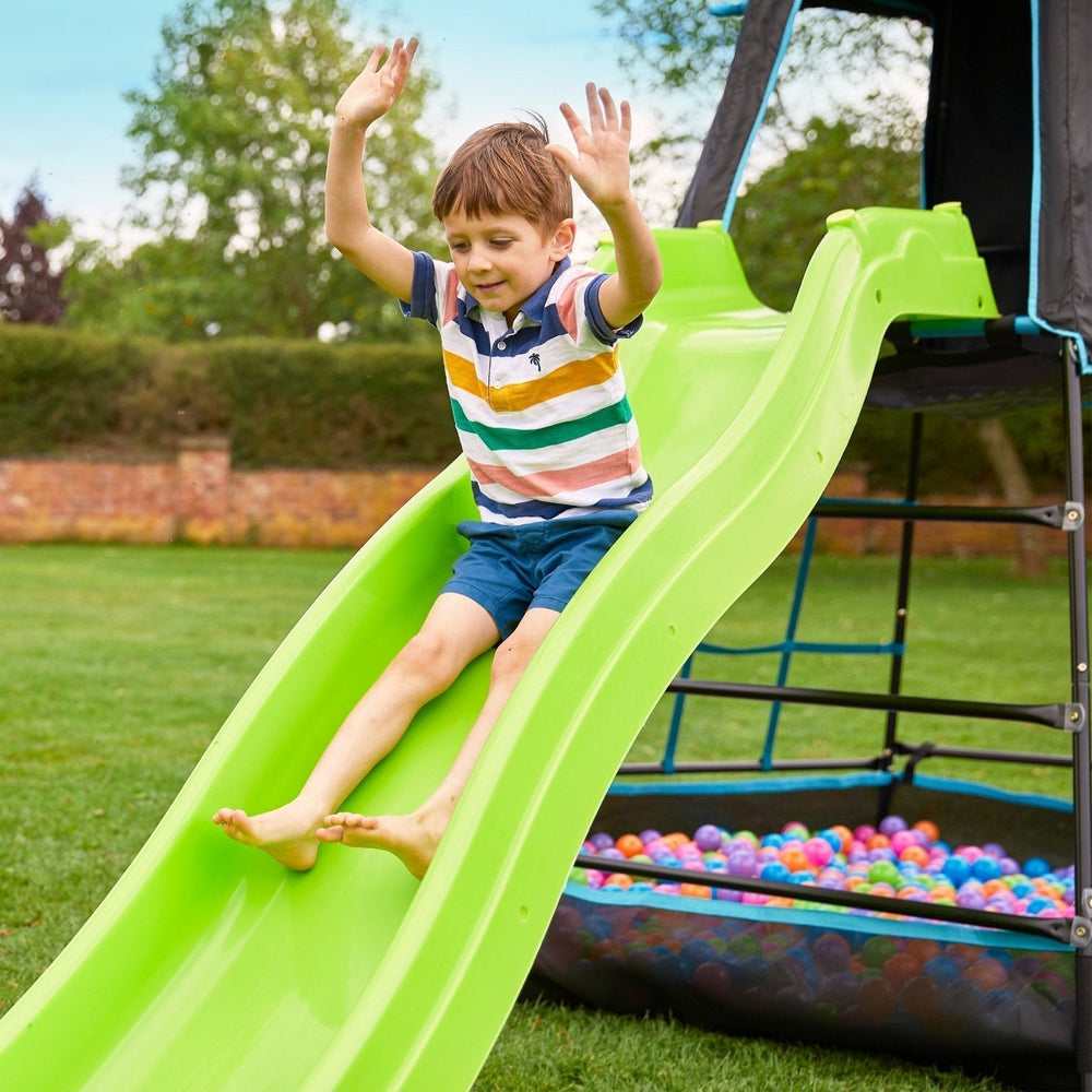 Protéger et entretenir un toboggan de jardin pour enfant en toute sécurité