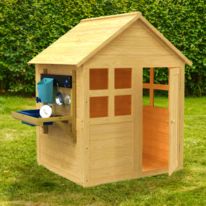 Maisonnette en bois FSC® avec plancher et cuisine intégrée, installée dans un jardin.