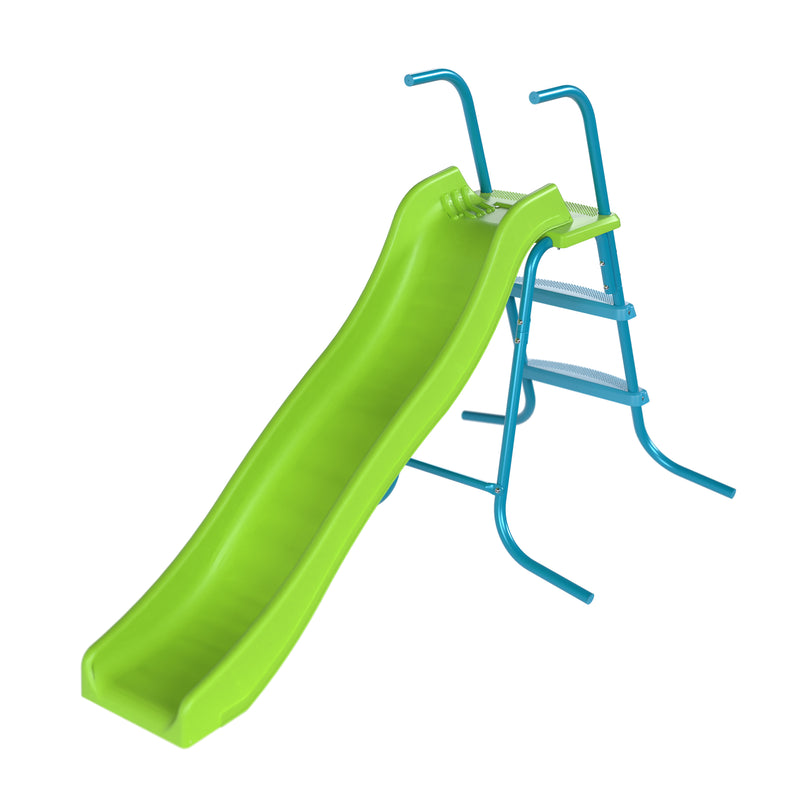 Toboggan ondulé pour enfants avec trois marches.