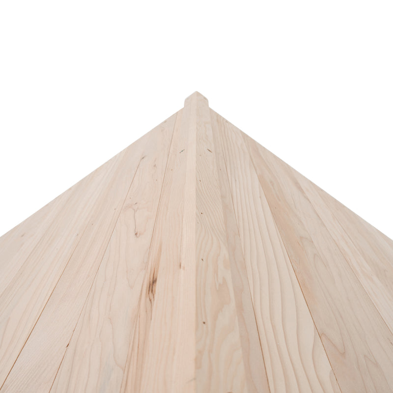 Vue du dessus du toit de la maisonnette en bois.