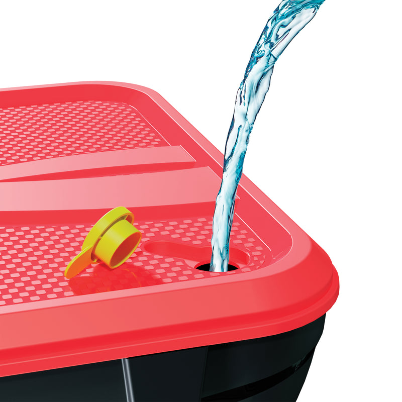 Base du Swingball remplie d’eau pour plus de stabilité.