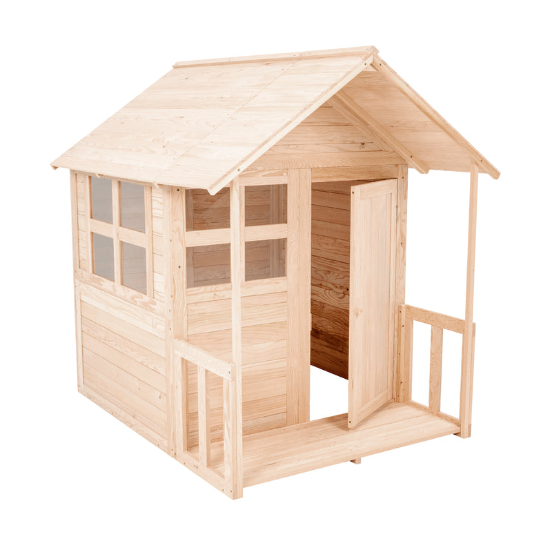 Véranda en bois raccordée à la maisonnette créant un espace de jeu supplémentaire pour les enfants.